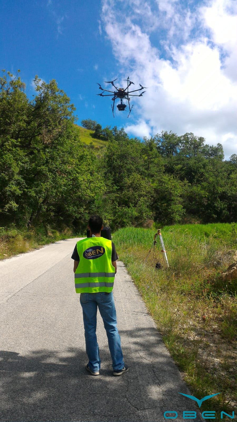 Drone in fase di decollo